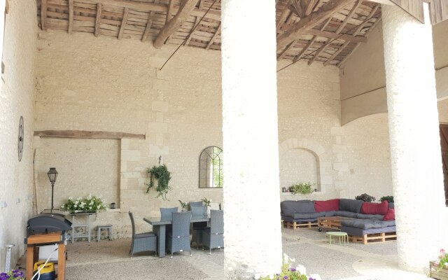 Le Domaine Du Haut Preau