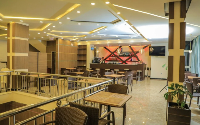 Garalay Hotel