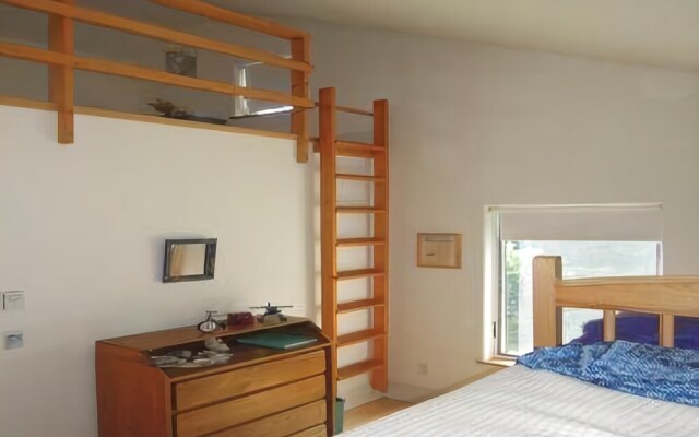 Oak Point Cottage - Three Bedroom Home