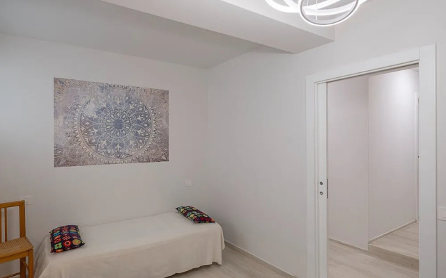 Spacious Stay in Montelupone