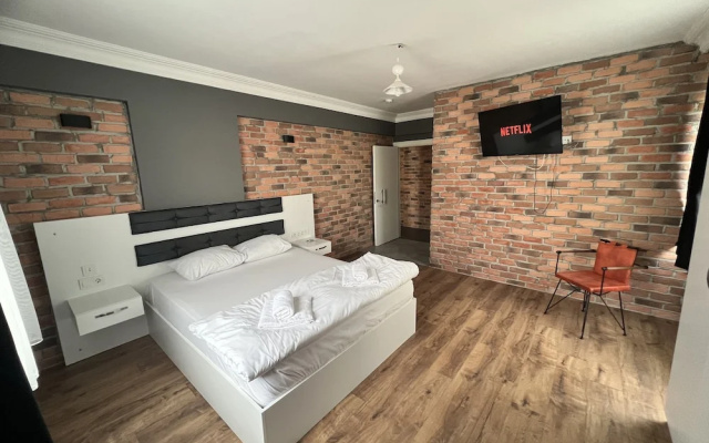 Karaca Suite