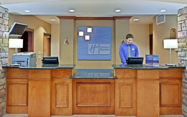 Holiday Inn Express & Suites Nampa - Idaho Center by IHG