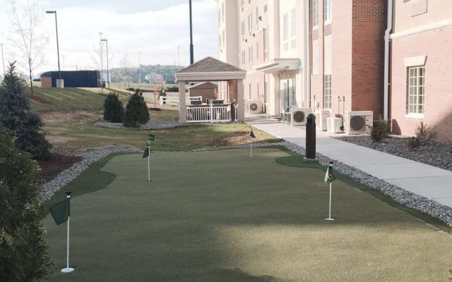 Candlewood Suites Youngstown W I-80 Niles Area by IHG