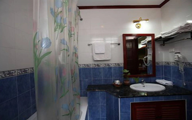 Vansana Plain of Jars Hotel