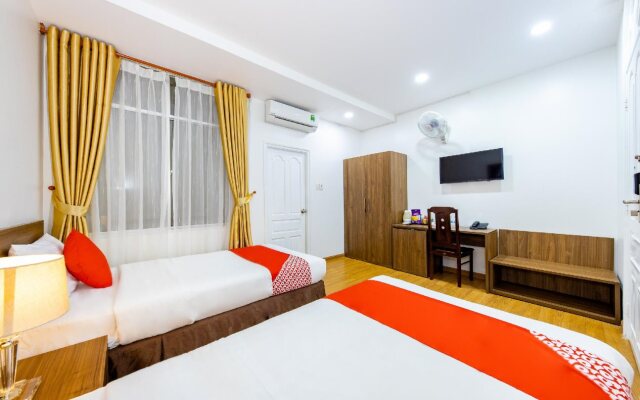 Homey Hotel