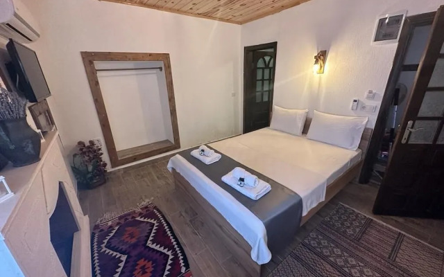 Tas Konak Butik Otel Bungalov