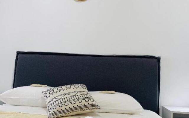 Homdwell Fine Living 1
