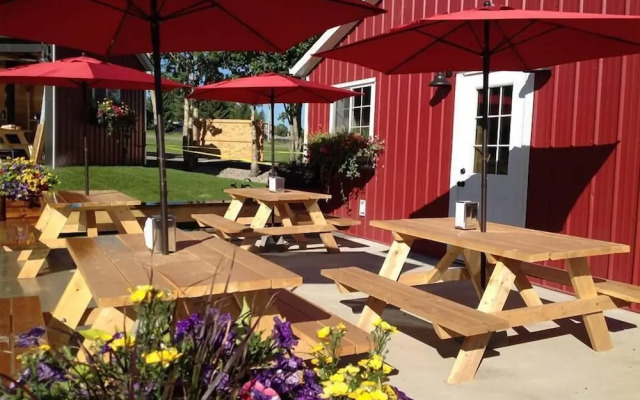 Stardust Inn and Chalets