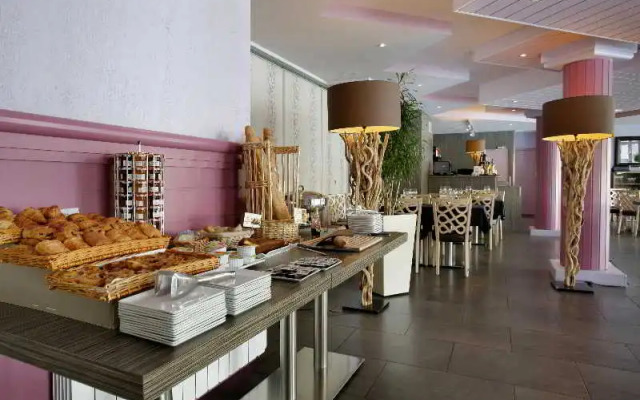 Hotel du Golf de lAilette, The Originals Relais (Qualys-Hotel)