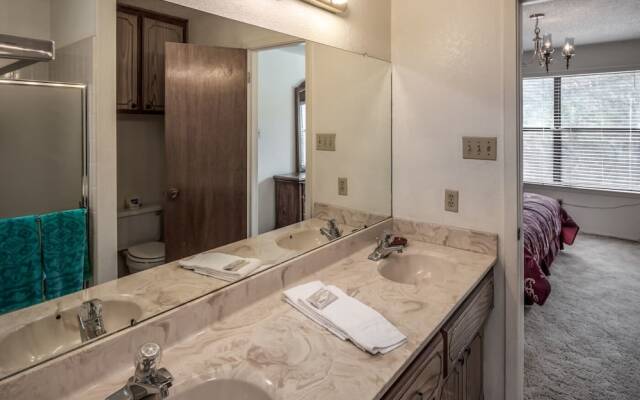 Hopkins - Three Bedroom Cabin