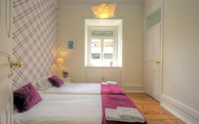 Angola Apartment - 8Bedrooms