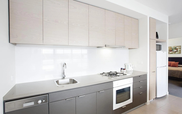 St Kilda Central Apartment Hotel