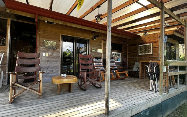 Uvita Oasis Retreat with Villa Cabins and Apartment