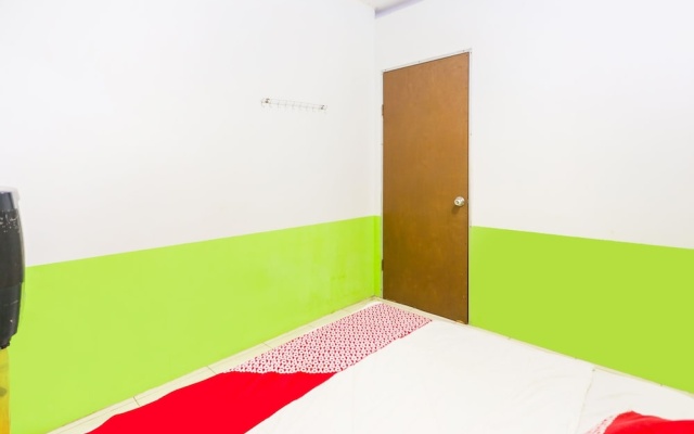 Spot On 91344 Wr House Syariah Batam – Guest Rooms – Batam