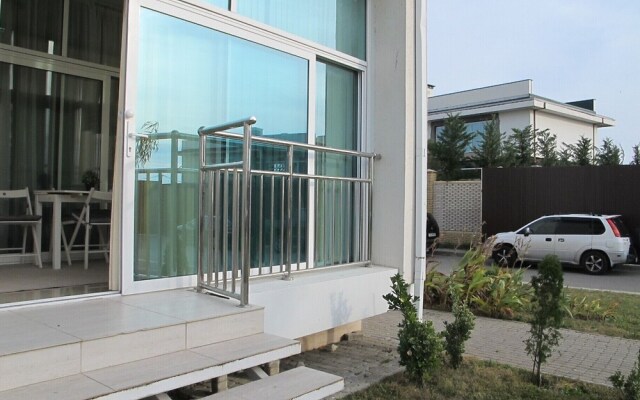 Apartment on Bulvar Nadezhd Apt 118