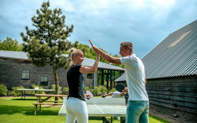 Wooden Chalet Near Three National Parks