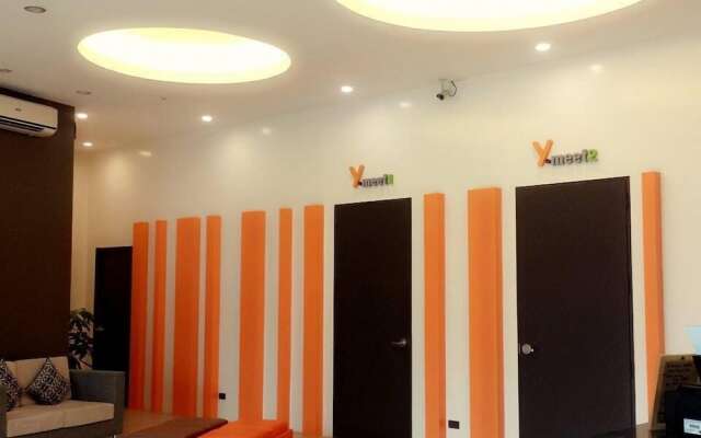Yhotel