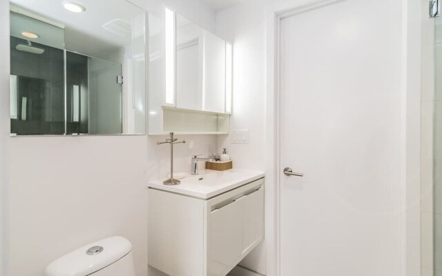 Bell Centre Apartments by Hometrotting