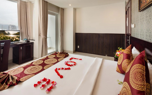 Azura Hotel