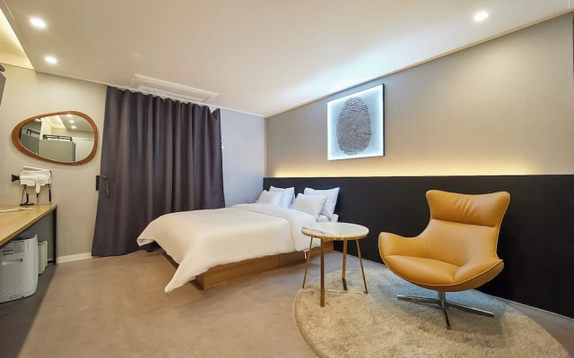 Hotel Carlton