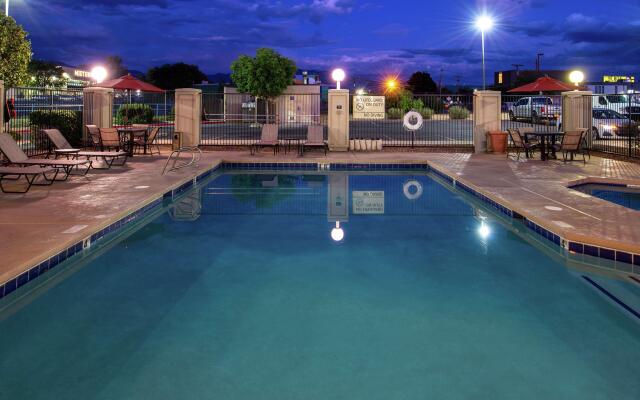 Hampton Inn Albuquerque-University/Midtown