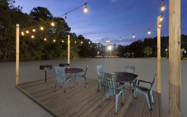 Days Inn by Wyndham Hardeeville Near Hilton Head