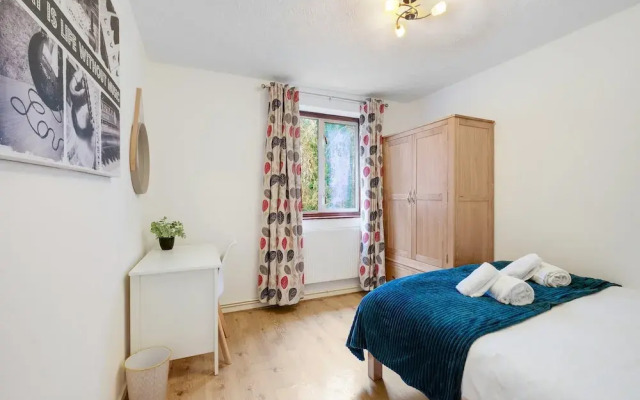 Spacious 4-Bedroom 2-Bath Home in Bywood