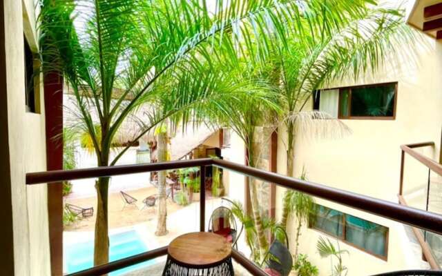 Macondo Raíz Holbox