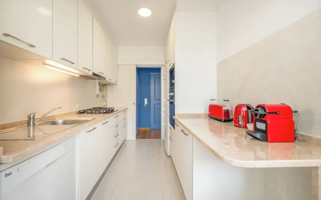 Blue Tide - Two Bedroom Apartment
