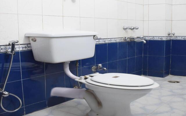OYO 10692 Hotel Shubham