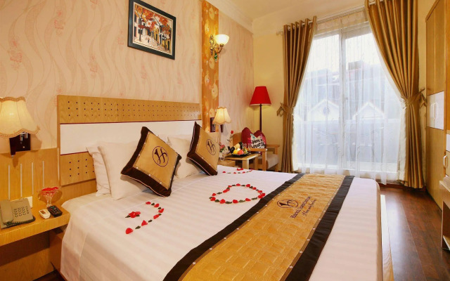 Hanoi House Hostel & Travel