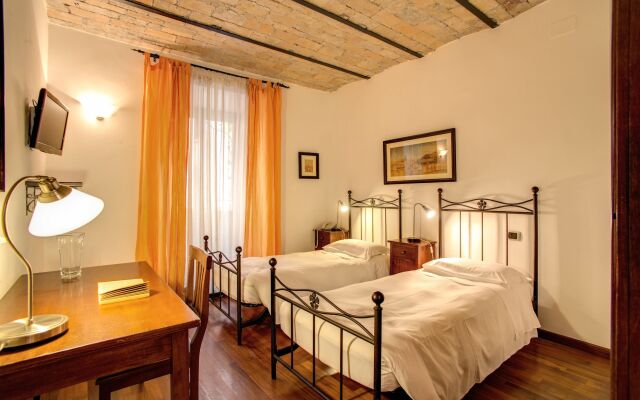 Residenza Domizia- Guest House