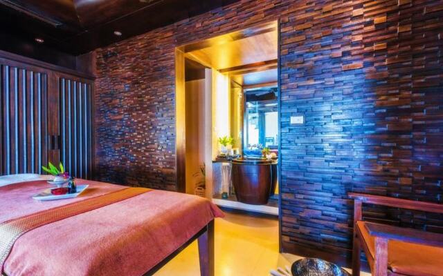 Impiana Beachfront Resort Patong, Phuket