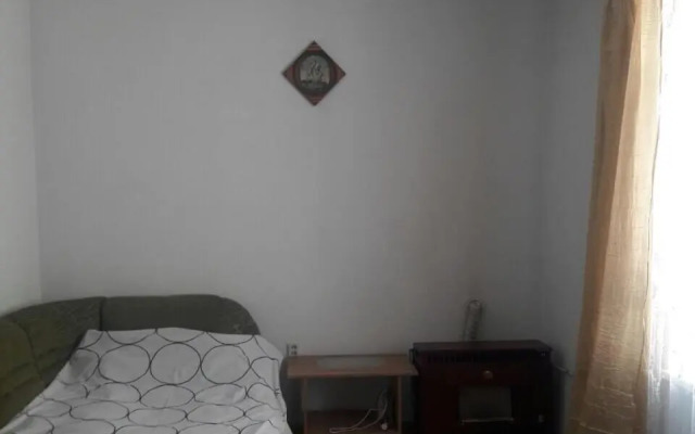 Квартира між вокзалом і центром