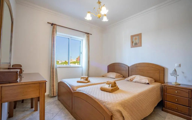 Torre da Aldeia by Umbral