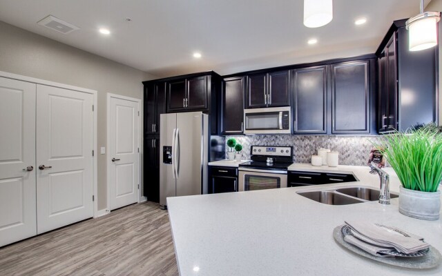 Queen Creek #356 - 2 Br Condo