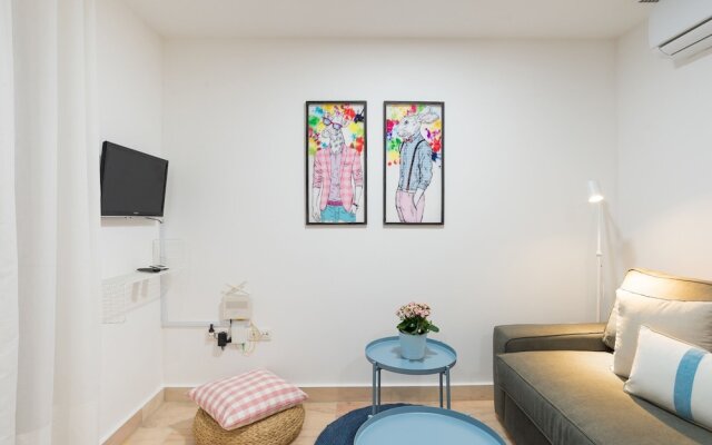 MalagaSuite Marbella Beach Apartment