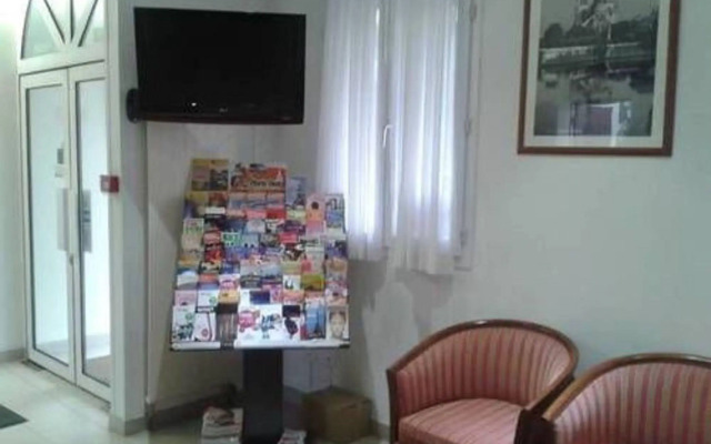 Hipotel Lilas Gambetta