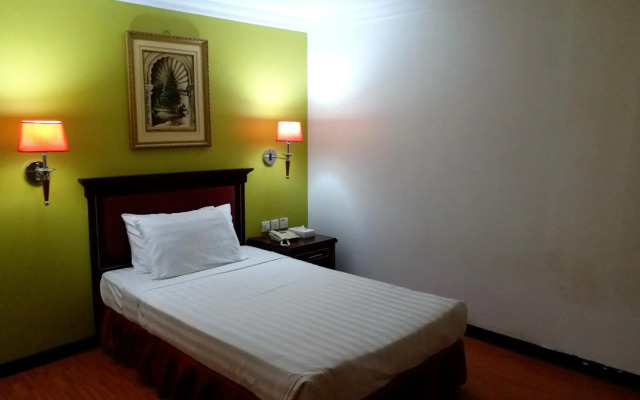 Taj Plaza Hotel