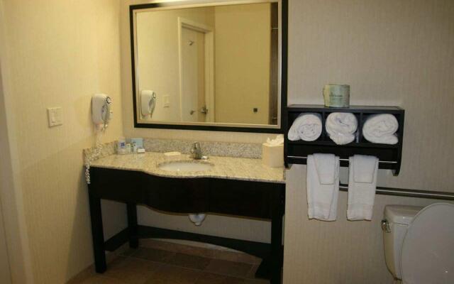 Hampton Inn & Suites Phoenix Glendale-Westgate