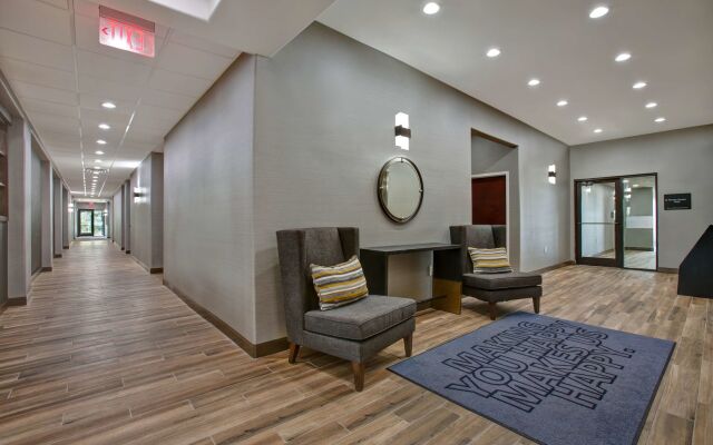 Hampton Inn & Suites Dallas-DeSoto