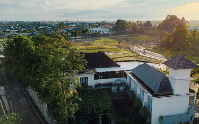 Umpadhi Canggu Hotel