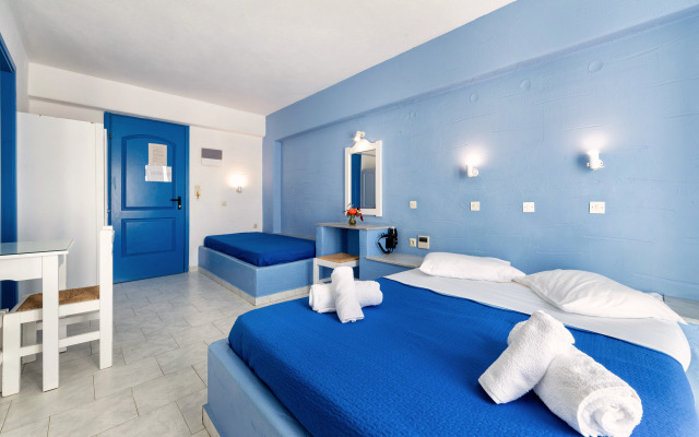 Stratos Studios & Apartments