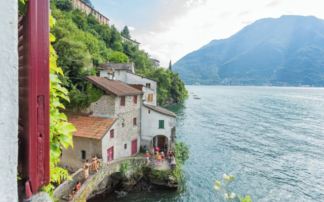 Terrace on Orrido di Nesso Waterfall by Rent all Como