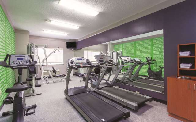 La Quinta Inn & Suites by Wyndham Jackson Airport