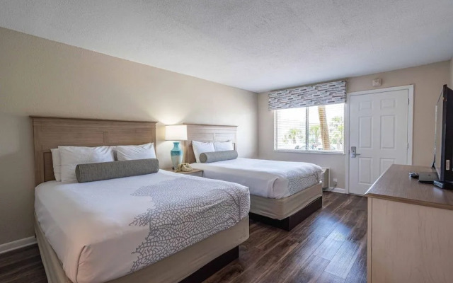 Club Destin Condos