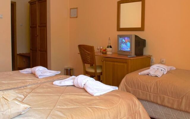 Pirina Club Family Hotel