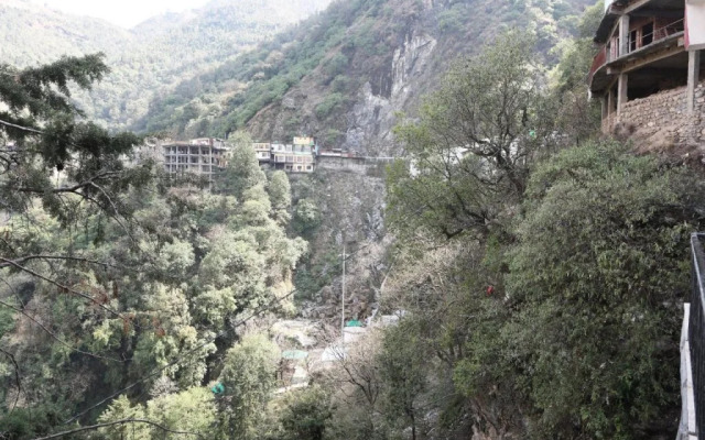 Hotel Wonderis By OYO Rooms