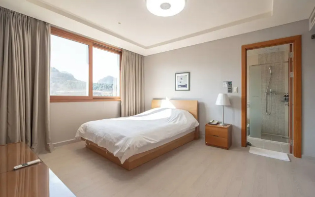 Elysian Gangchon Resort