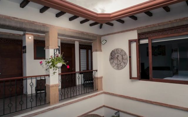 Hospedería Flor de la Villa Real